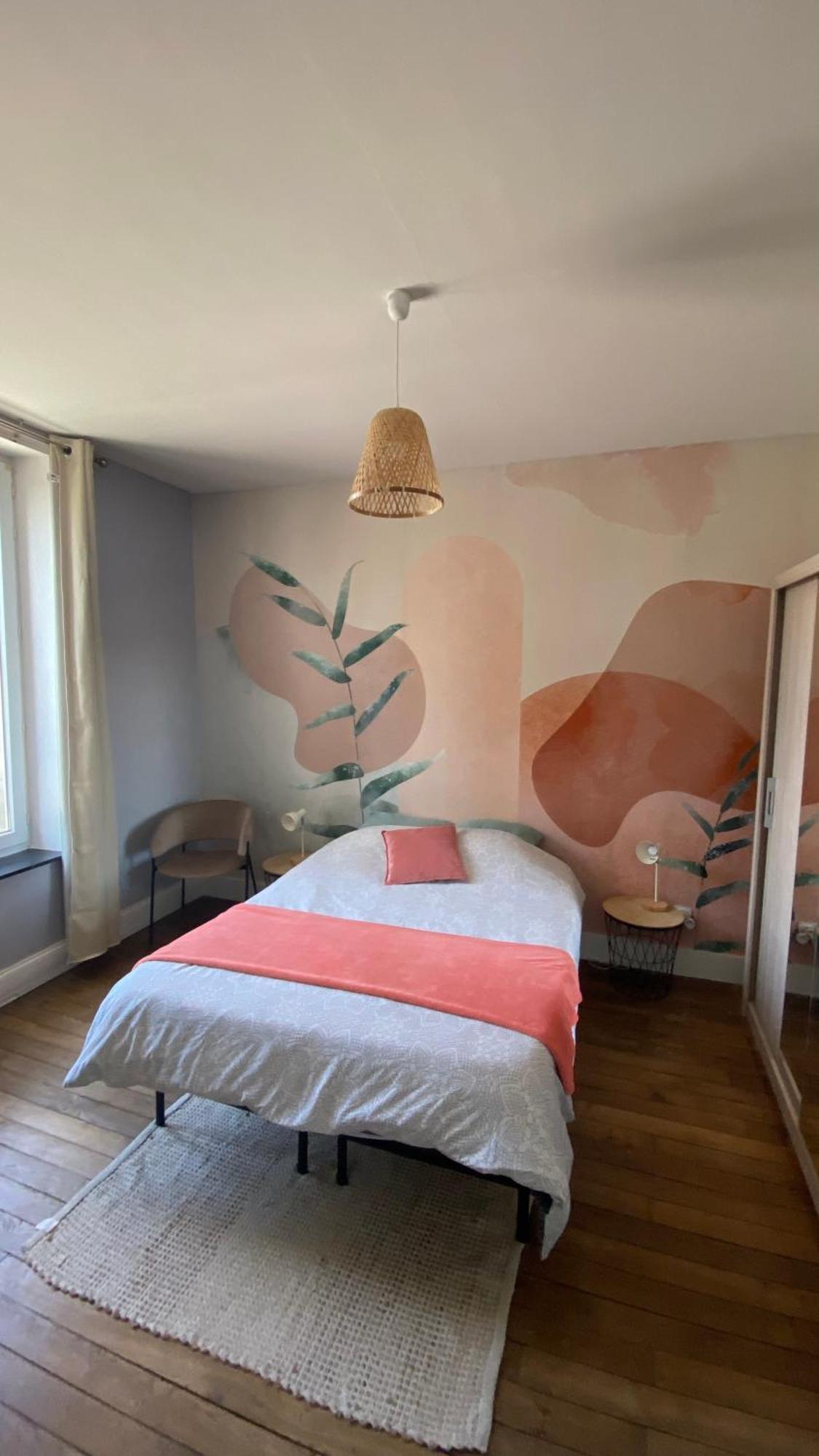 Les Perdrix Apartment Charleville-Mezieres Bagian luar foto